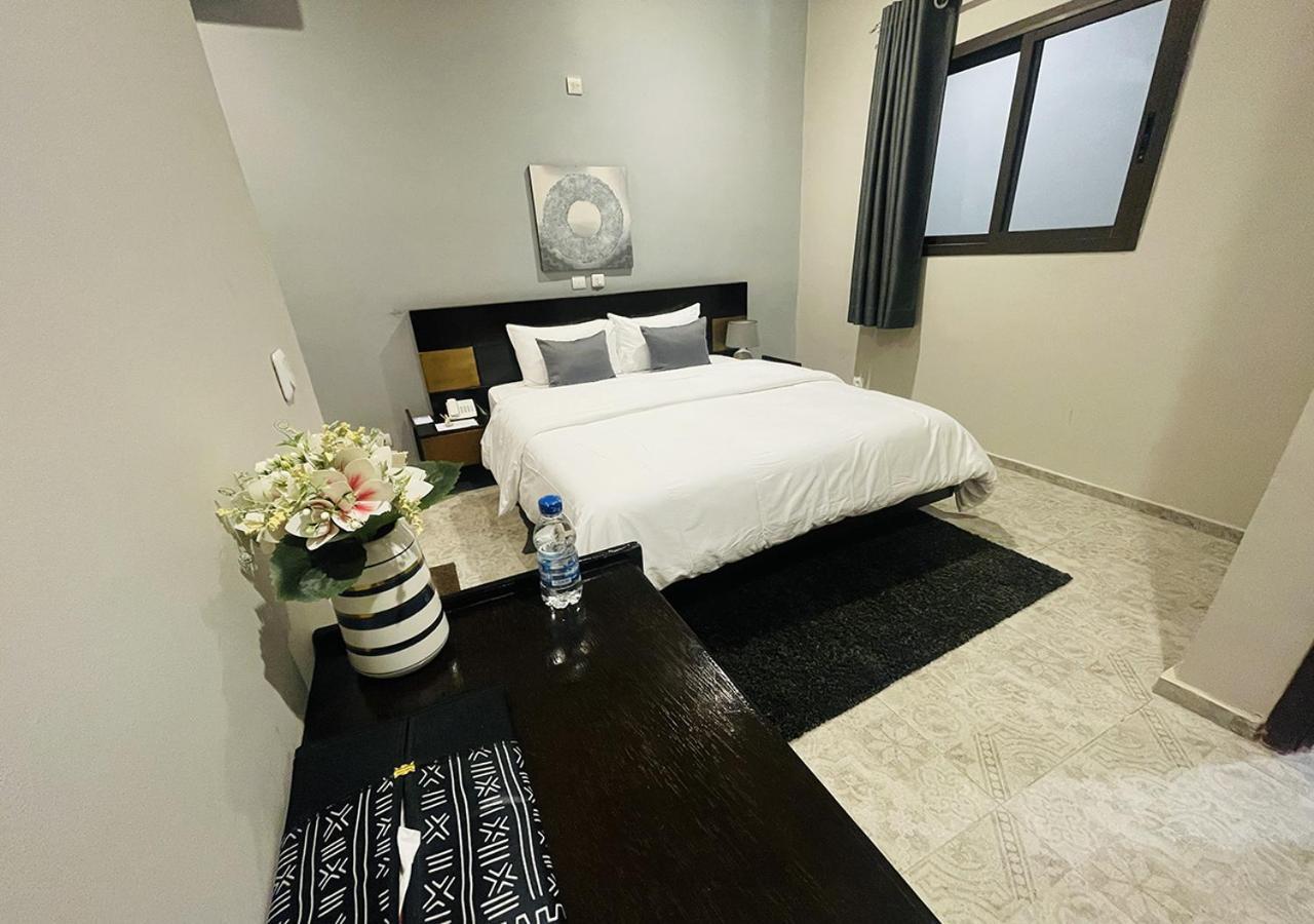 Onyx Hotel Ямусукро Екстериор снимка