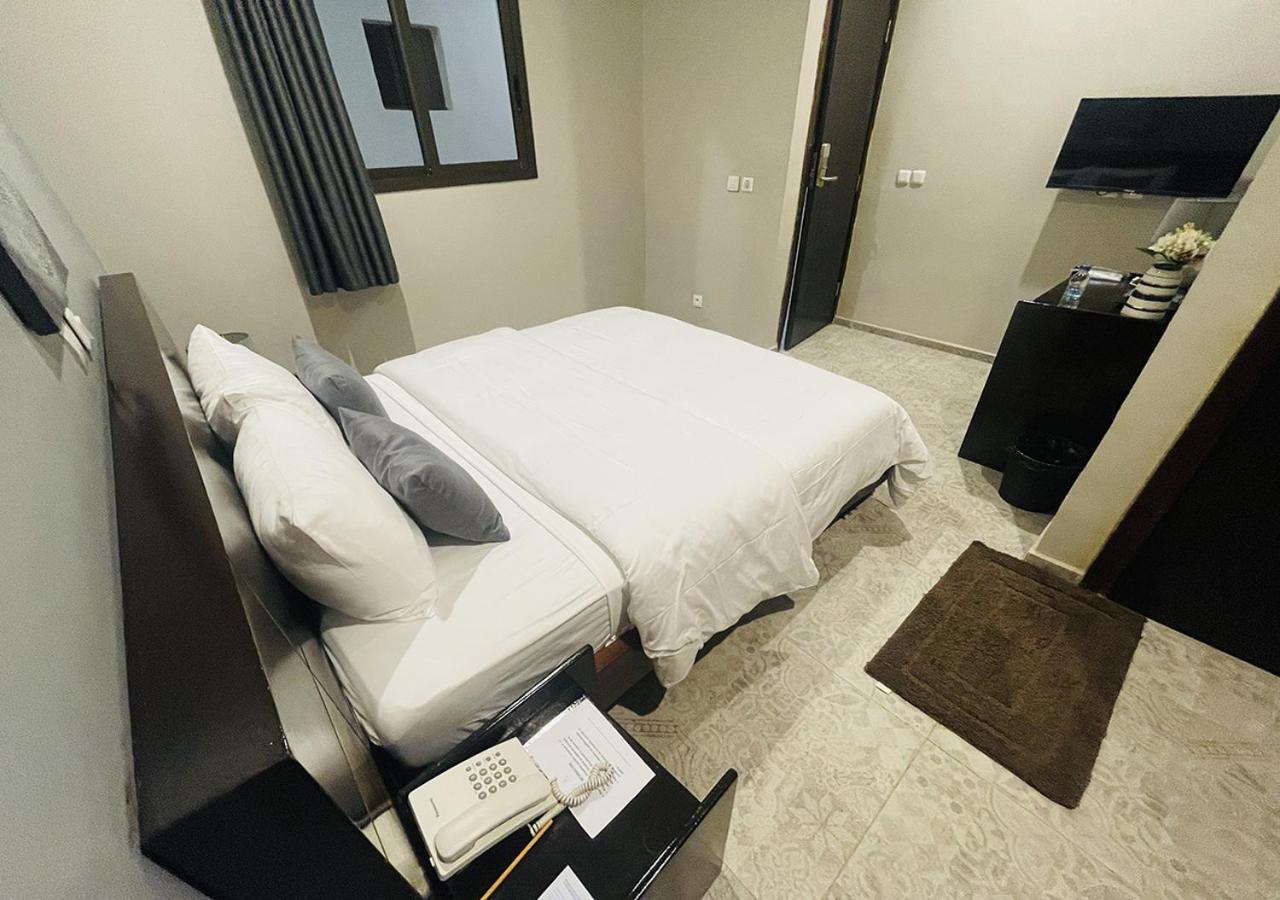 Onyx Hotel Ямусукро Екстериор снимка