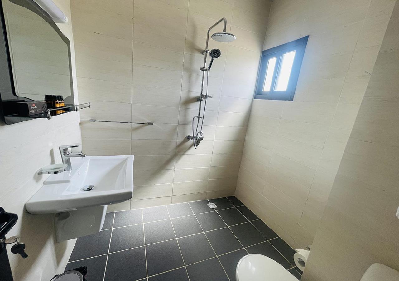 Onyx Hotel Ямусукро Екстериор снимка
