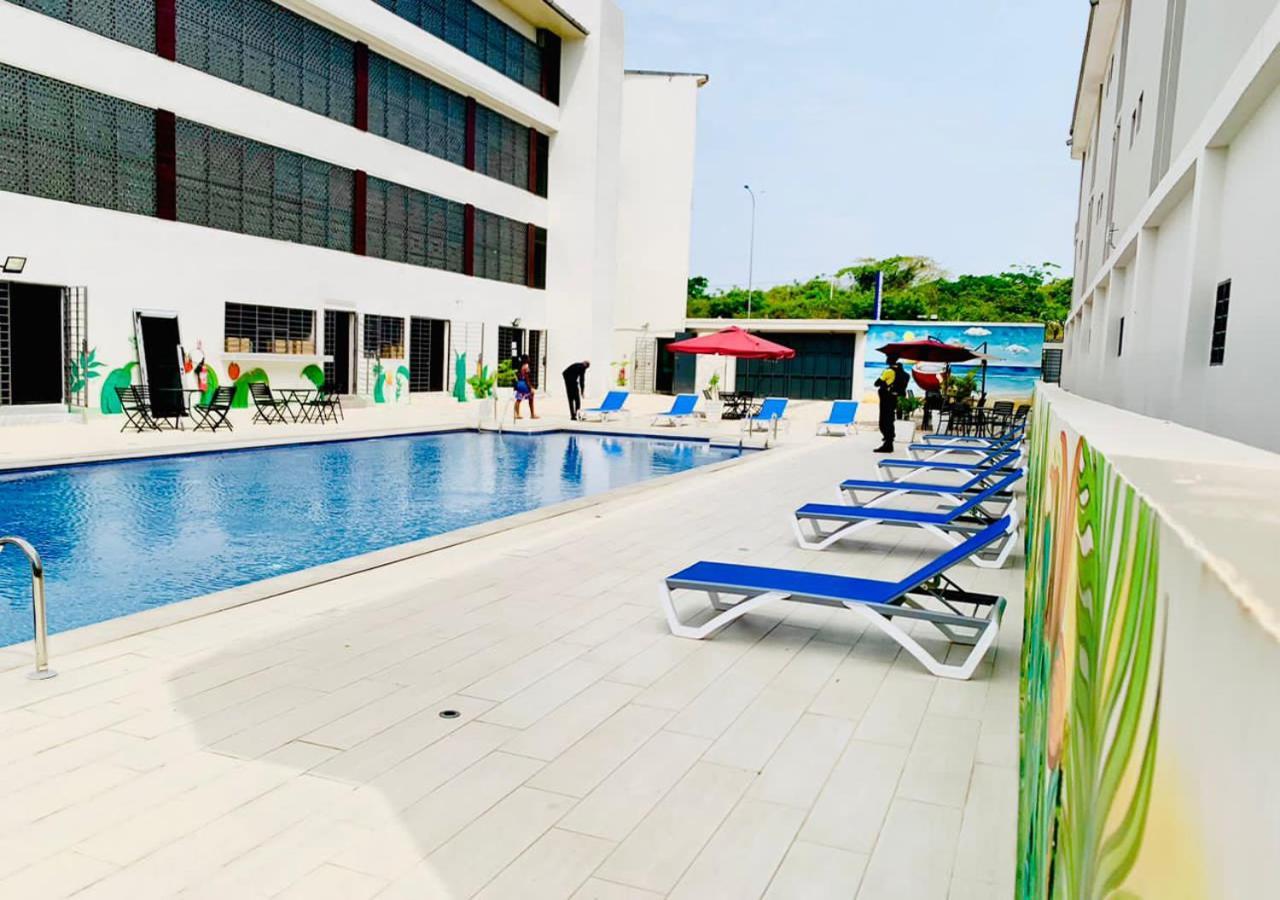 Onyx Hotel Ямусукро Екстериор снимка